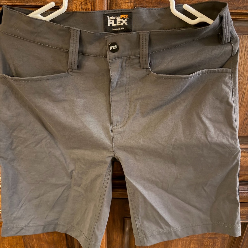 Timberland Flex Modern Fit Men's Gray Flat Front Shorts